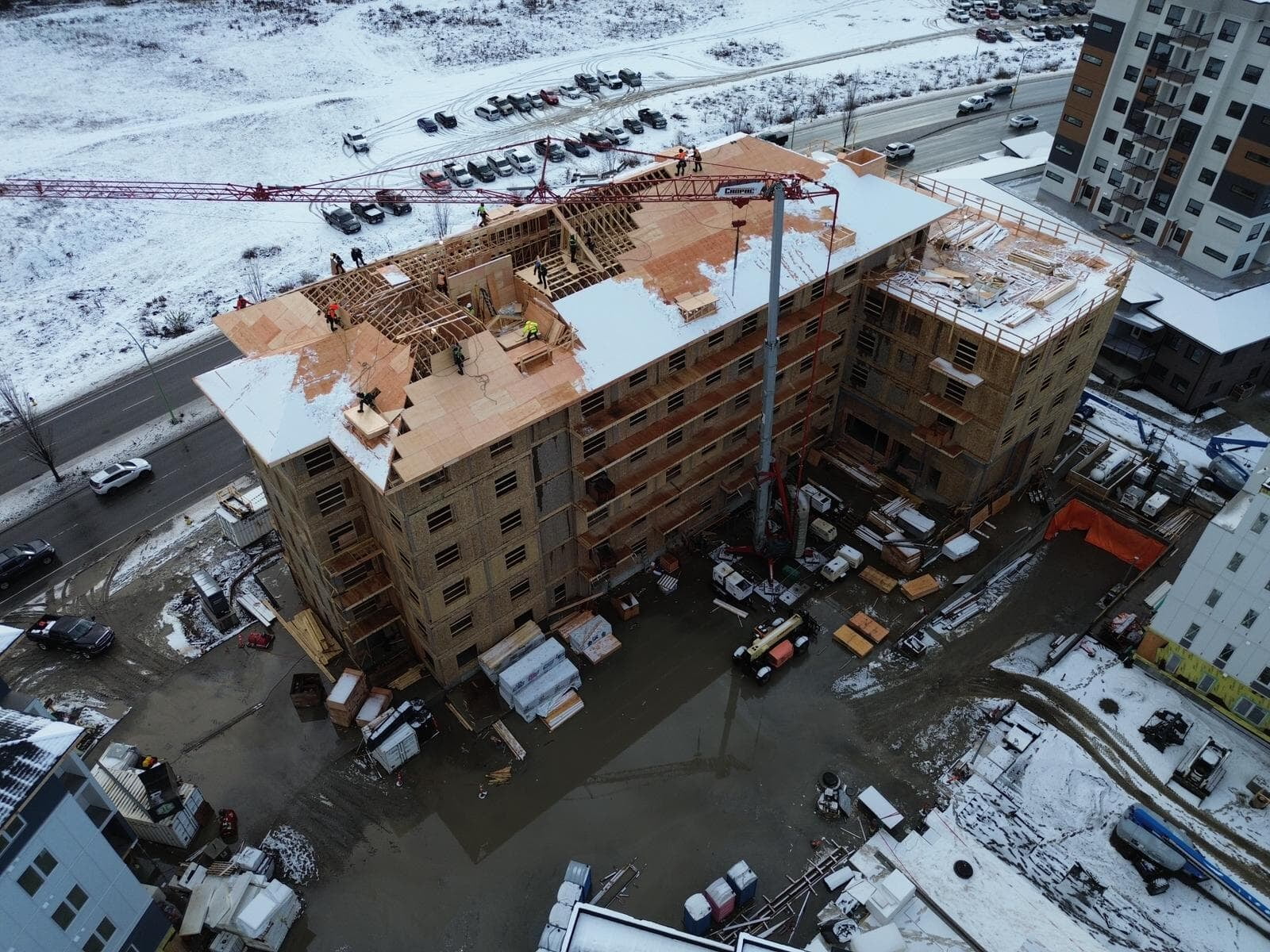 Hermes commercial framing project in winter